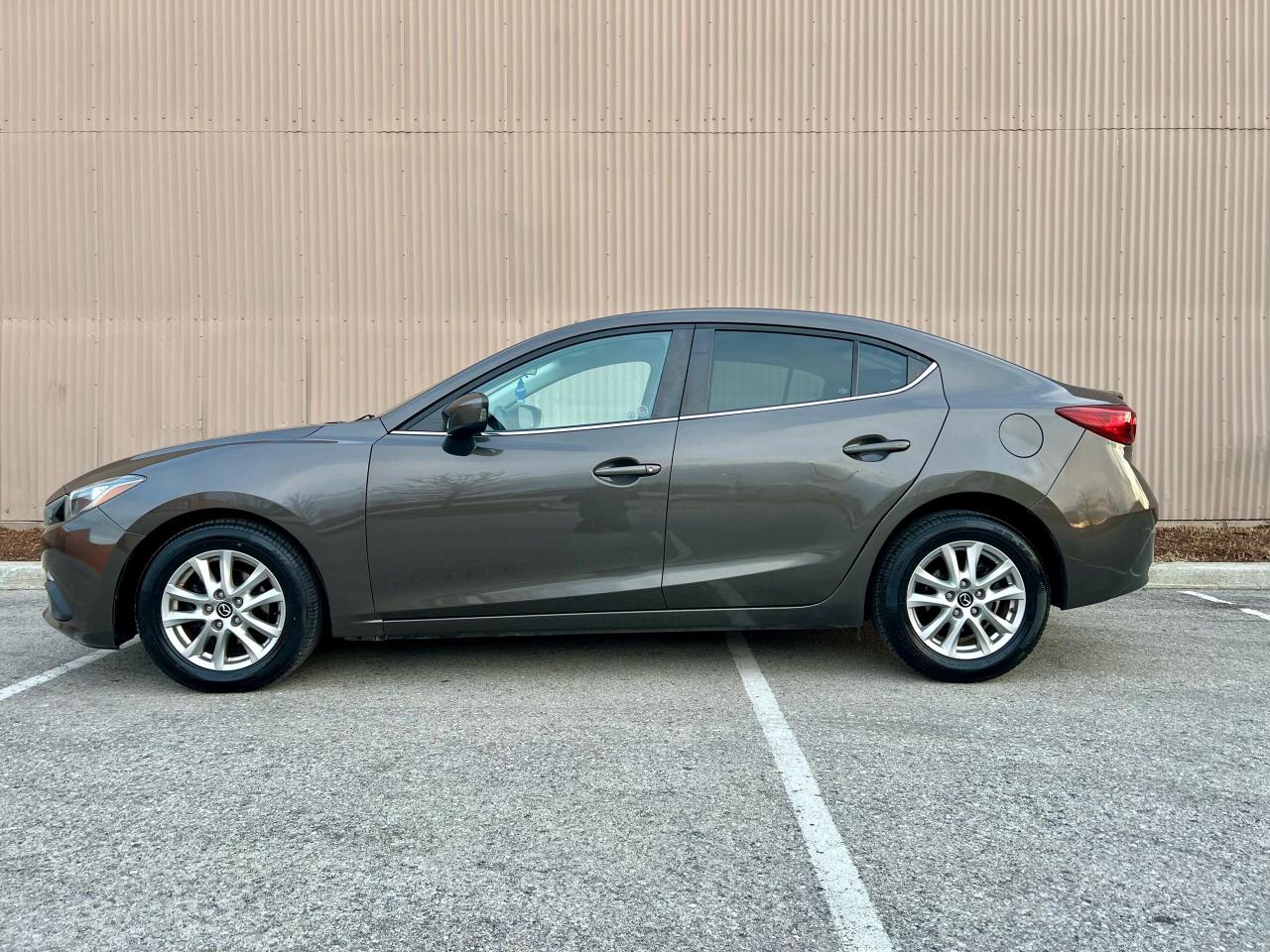 2014 Mazda MAZDA3 GS-SKY - Photo #6