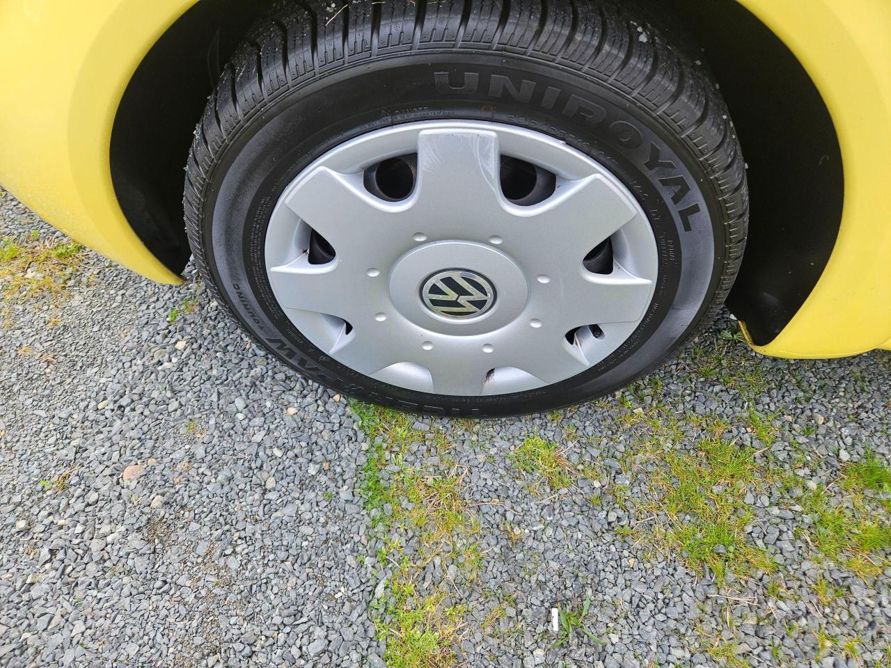 2000 Volkswagen New Beetle  - Photo #19