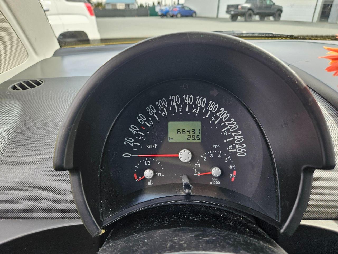 2000 Volkswagen New Beetle  - Photo #14