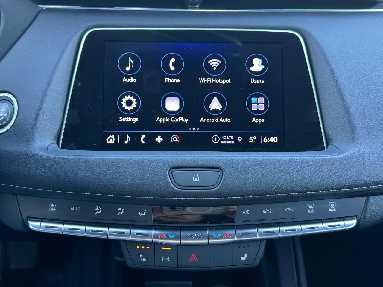 2023 Cadillac XT4 AWD Luxury - Photo #17