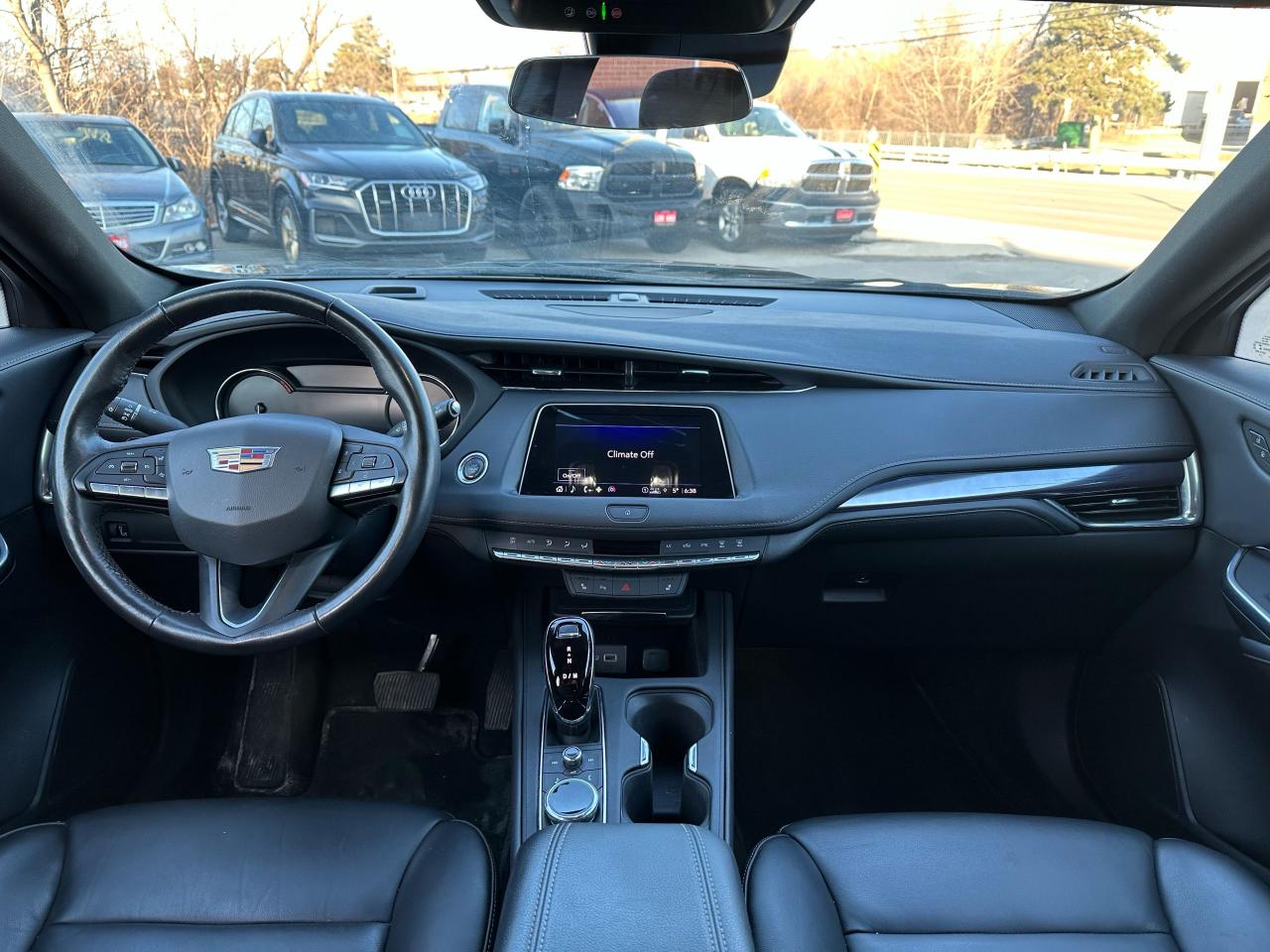 2023 Cadillac XT4 AWD Luxury - Photo #11