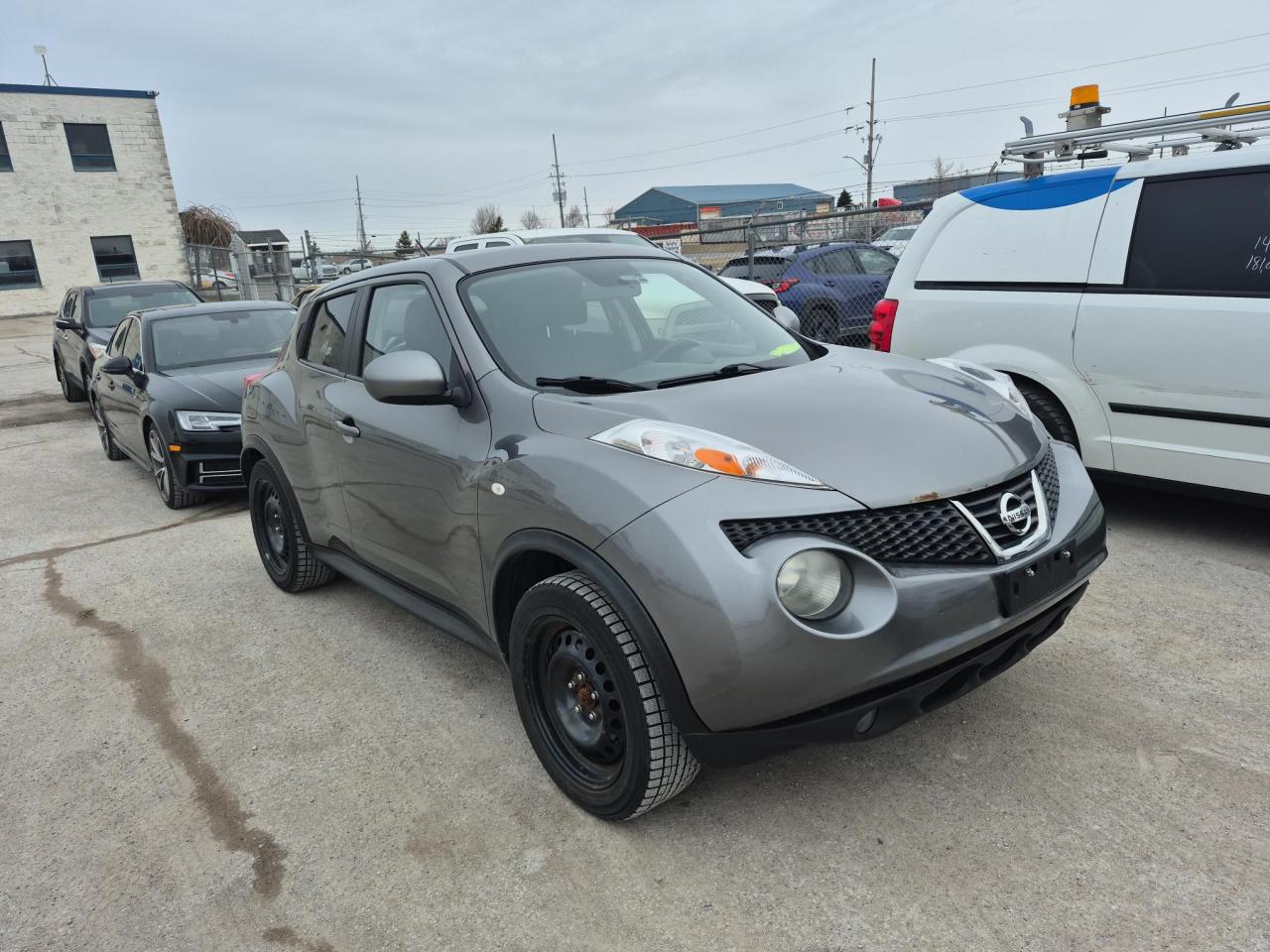 2011 Nissan Juke  - Photo #3