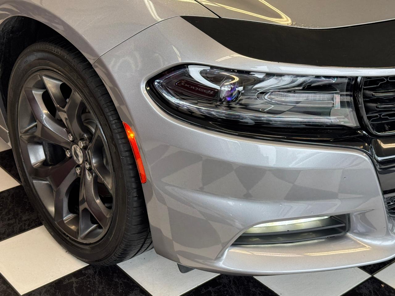 2017 Dodge Charger SXT+ApplePlay+Sunroof+Camera+Heated Seats - Photo #40