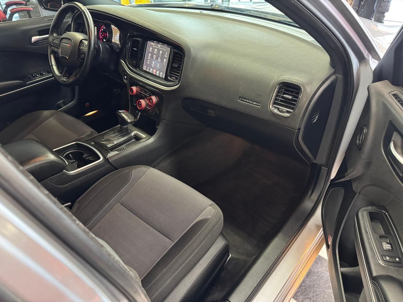 2017 Dodge Charger SXT+ApplePlay+Sunroof+Camera+Heated Seats - Photo #23