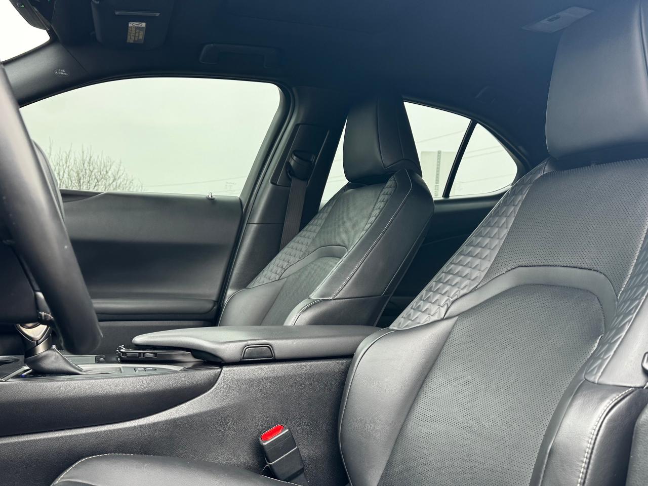 2020 Lexus UX UX 250H **ONE OWNER**HYBRID** - Photo #29