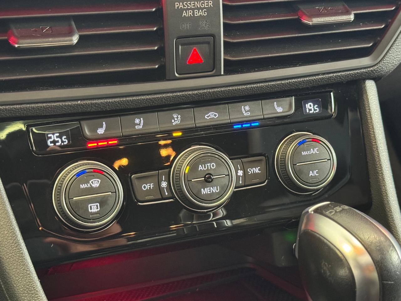 2019 Volkswagen Jetta GLI 35th Edition DSG+Adaptive Cruise+CLEAN CARFAX - Photo #46
