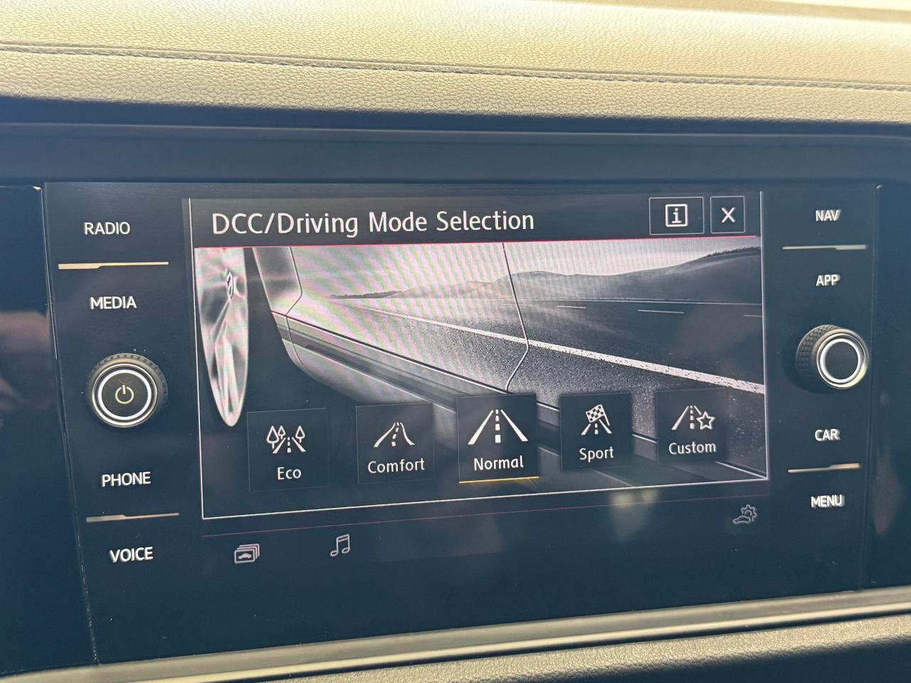 2019 Volkswagen Jetta GLI 35th Edition DSG+Adaptive Cruise+CLEAN CARFAX Photo10
