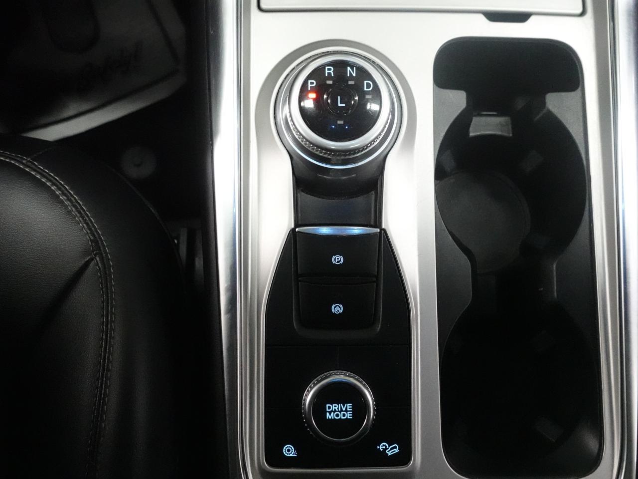 2023 Ford Explorer XLT | 4WD | Nav | Leather | Sunroof | CarPlay