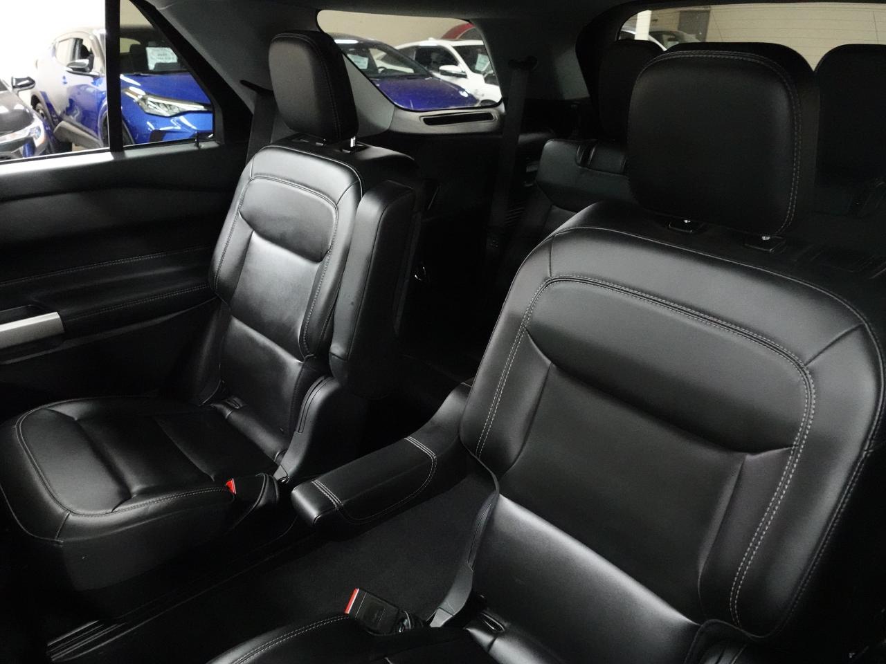 2023 Ford Explorer XLT | 4WD | Nav | Leather | Sunroof | CarPlay