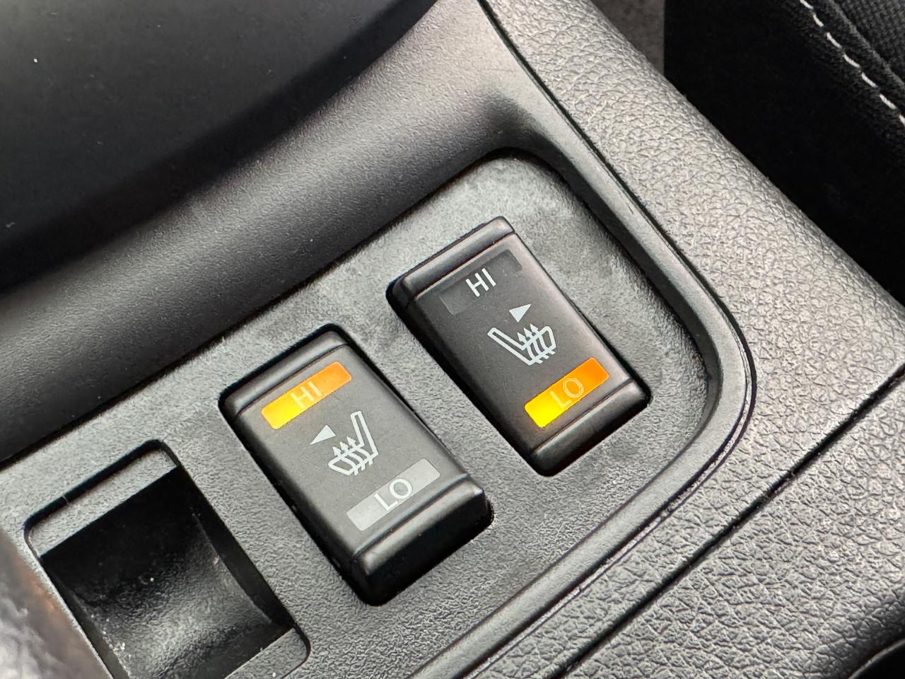 2018 Nissan Sentra SV+Camera+Heated Seats+A/C! Photo3