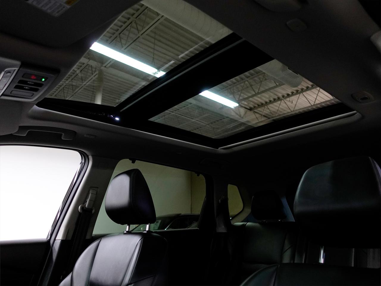 2023 Nissan Rogue SV MIDNIGHT | AWD | Sunroof | Leather | CarPlay