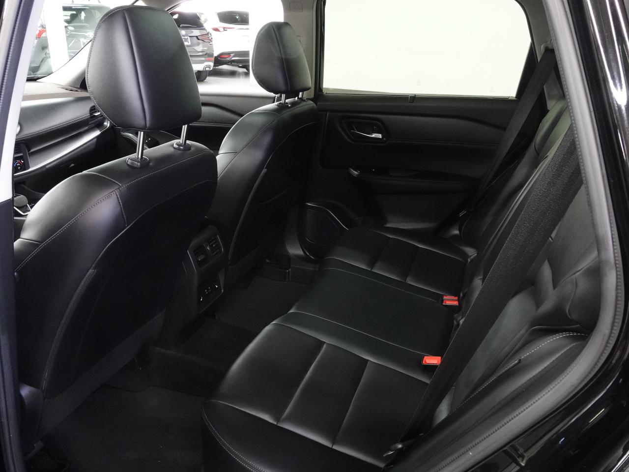 2023 Nissan Rogue SV MIDNIGHT | AWD | Sunroof | Leather | CarPlay
