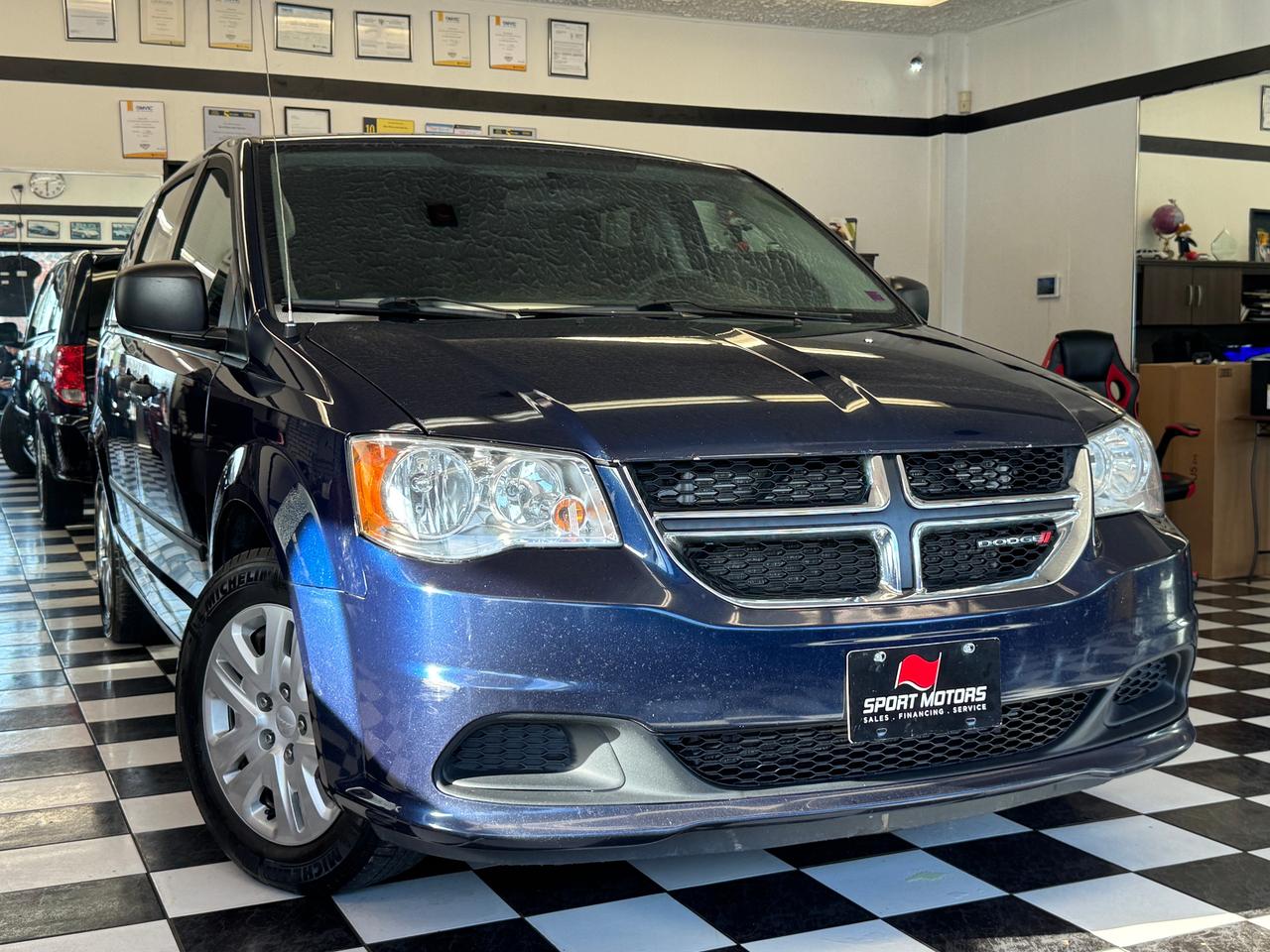 2017 Dodge Grand Caravan Canada Value PKG+A/C+CLEAN CARFAX+ACCIDENT FREE Photo