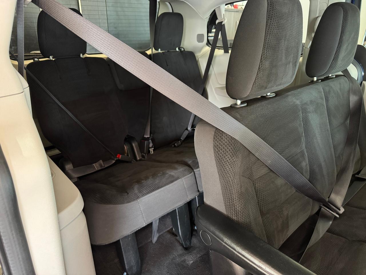 2017 Dodge Grand Caravan Canada Value PKG+A/C+CLEAN CARFAX+ACCIDENT FREE Photo