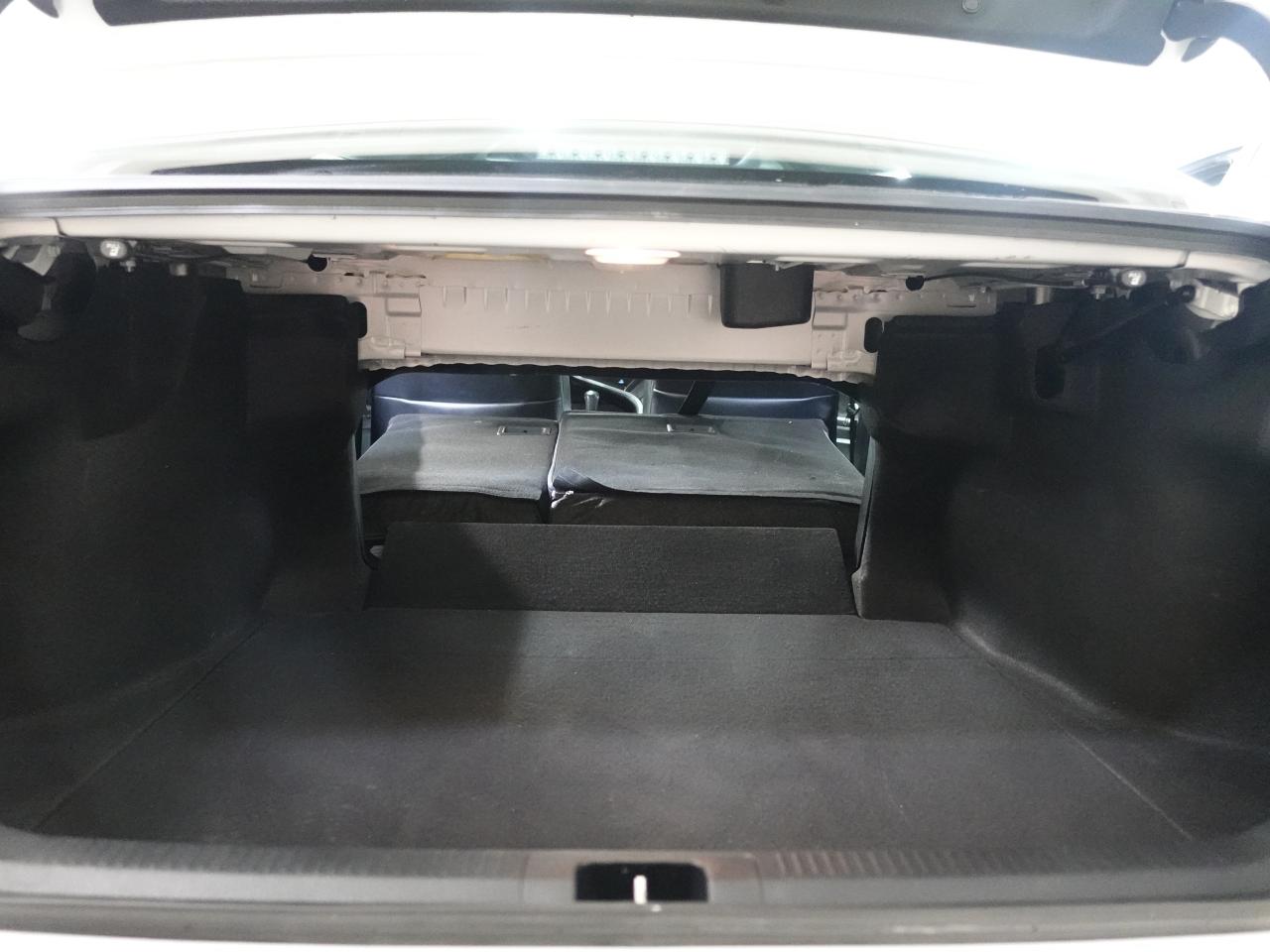 2023 Toyota Camry SE | Leather | LaneDep | Heated Seats | CarPlay Photo