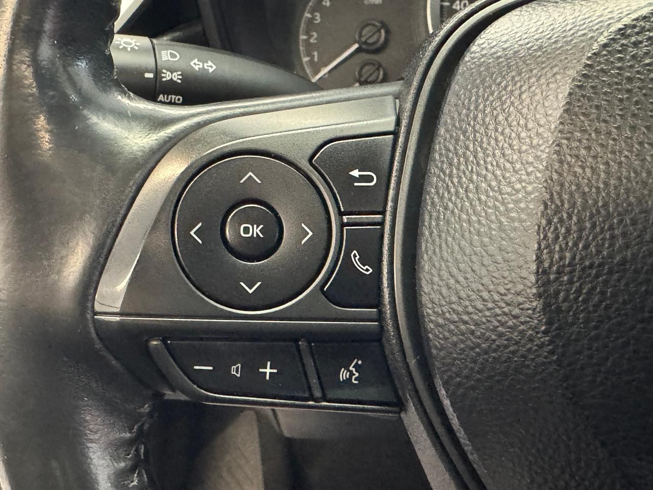 2020 Toyota Corolla LE Upgrade+New Tires+Brakes+One Owner+CLEAN CARFAX Photo