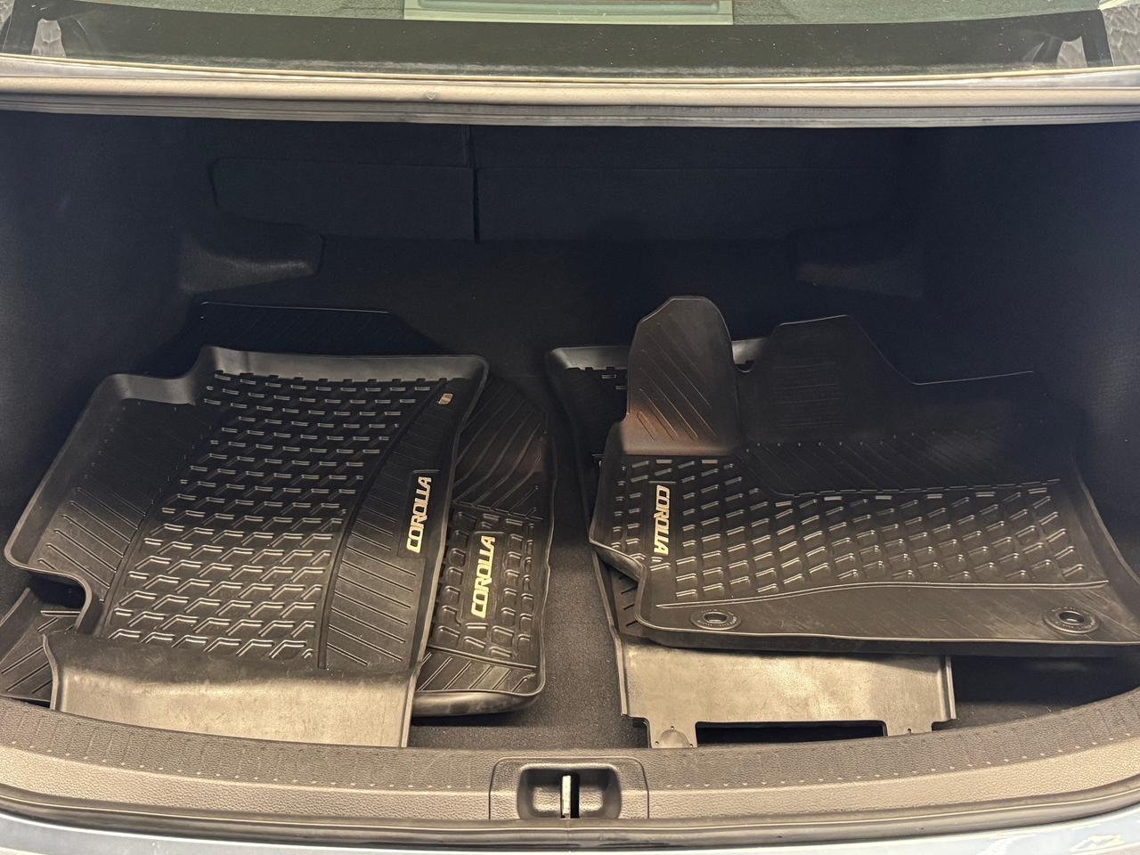 2020 Toyota Corolla LE Upgrade+New Tires+Brakes+One Owner+CLEAN CARFAX Photo