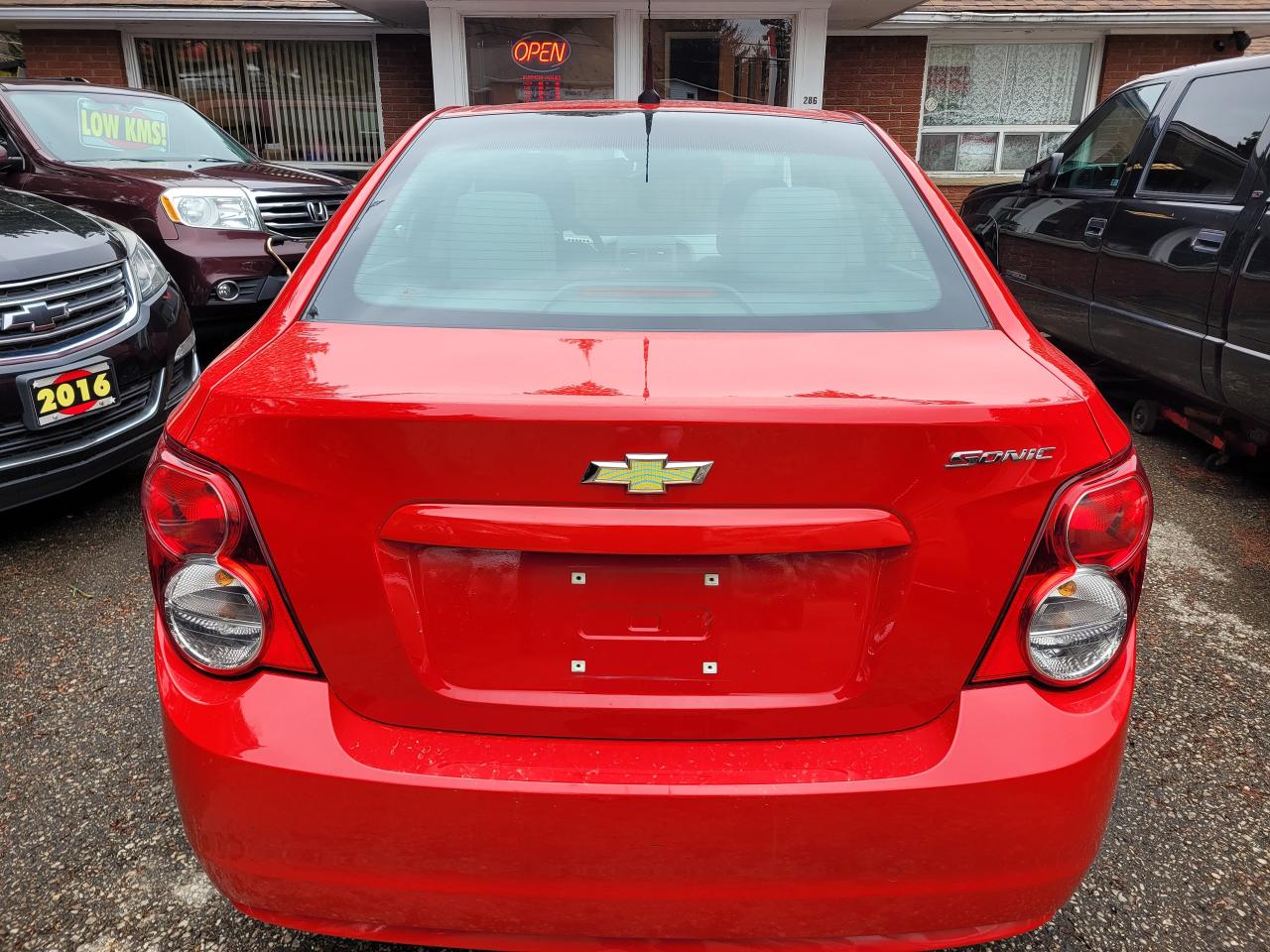 2012 Chevrolet Sonic 4dr Sdn LS Clean CarFax Financing Avail Trades OK! Photo3