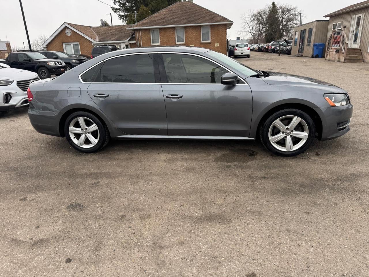 2015 Volkswagen Passat LEATHER, SUNROOF, AUTO, ONLY 183KMS, CERTIFIED - Photo #6