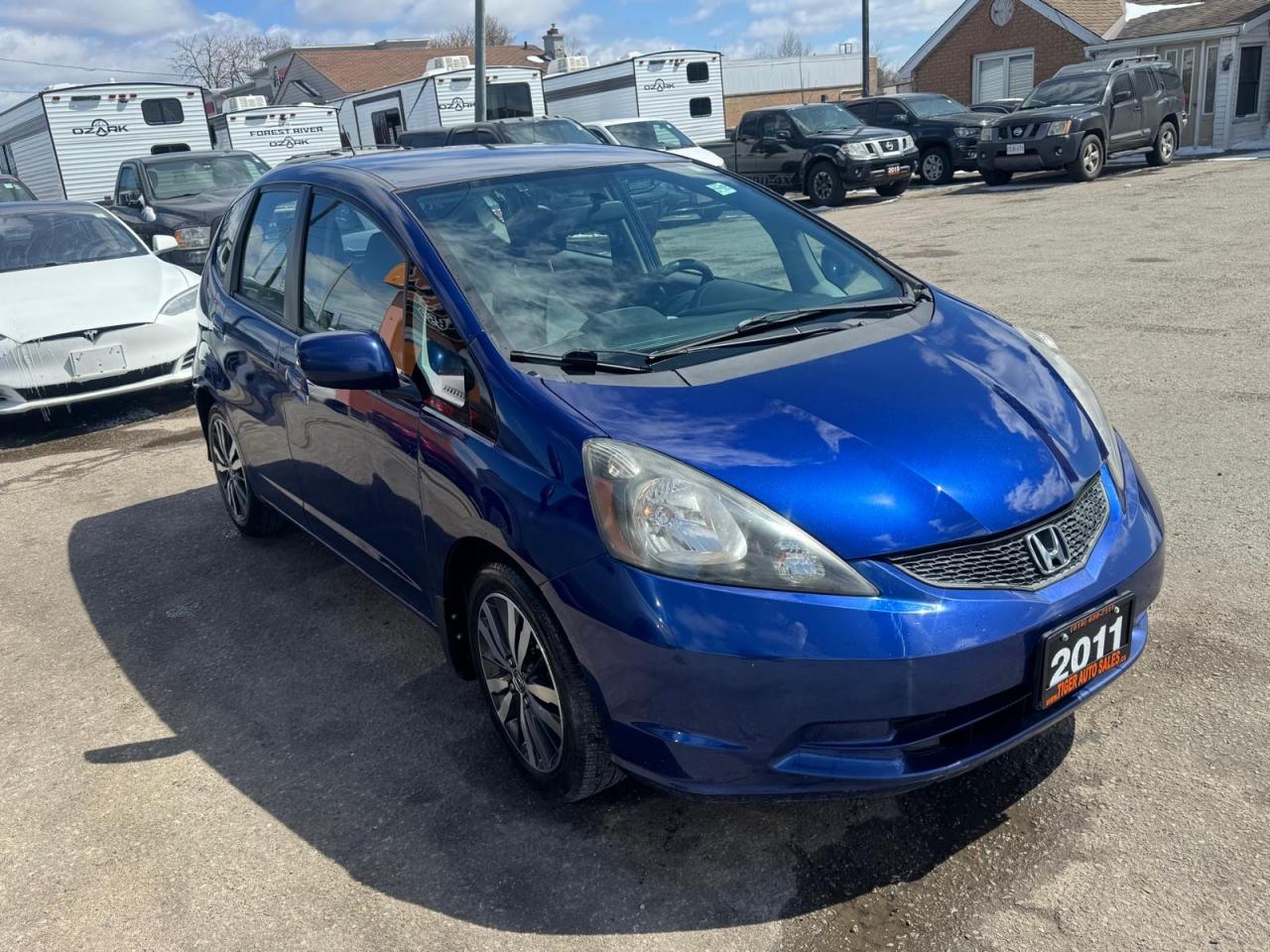 2011 Honda Fit LX, WELL MAINTAINED, FUEL SAVER, CERTIFIED - Photo #8