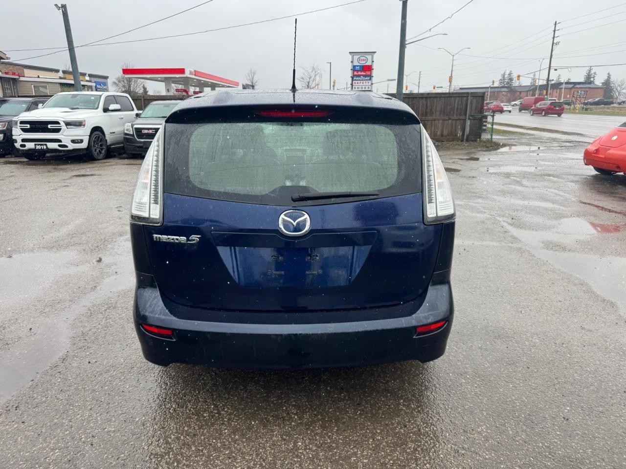 2010 Mazda MAZDA5 GS, AUTO, 6 PASSENGER, 4 CYL, ONLY 119KMS, AS IS - Photo #4