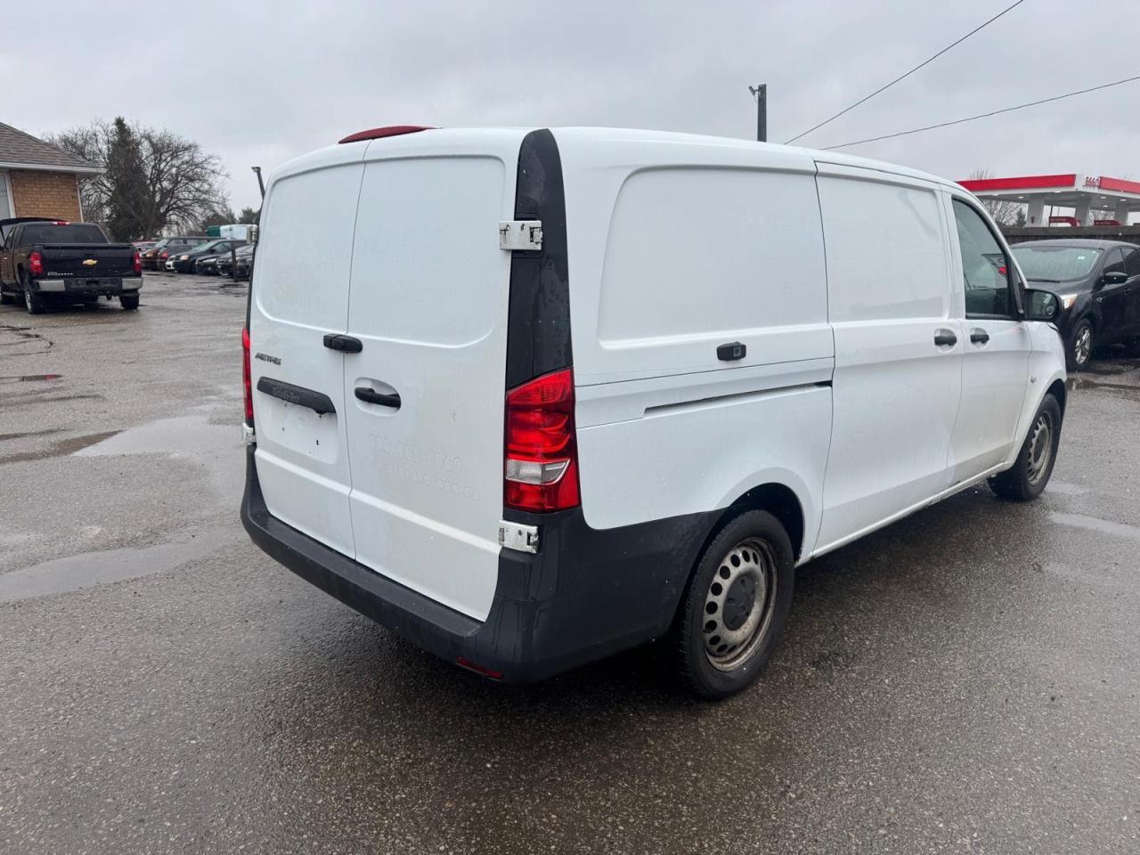 2017 Mercedes-Benz Metris CARGO VAN, RUNS WELL, 4 CYLINDER, AS IS SPECIAL Photo4