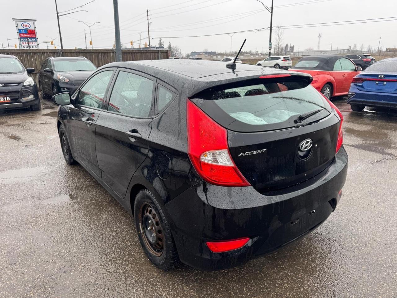 2017 Hyundai Accent SE HATCHBACK, AUTO, ONLY 170KMS, 4CYL, CERTIFIED - Photo #3