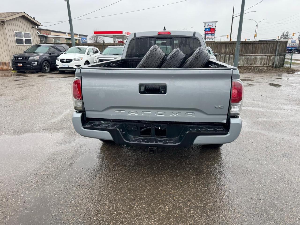 2020 Toyota Tacoma TRD 4X4 OFF ROAD, ONLY 128KM, NO ACCIDENT, 1 OWNER - Photo #4