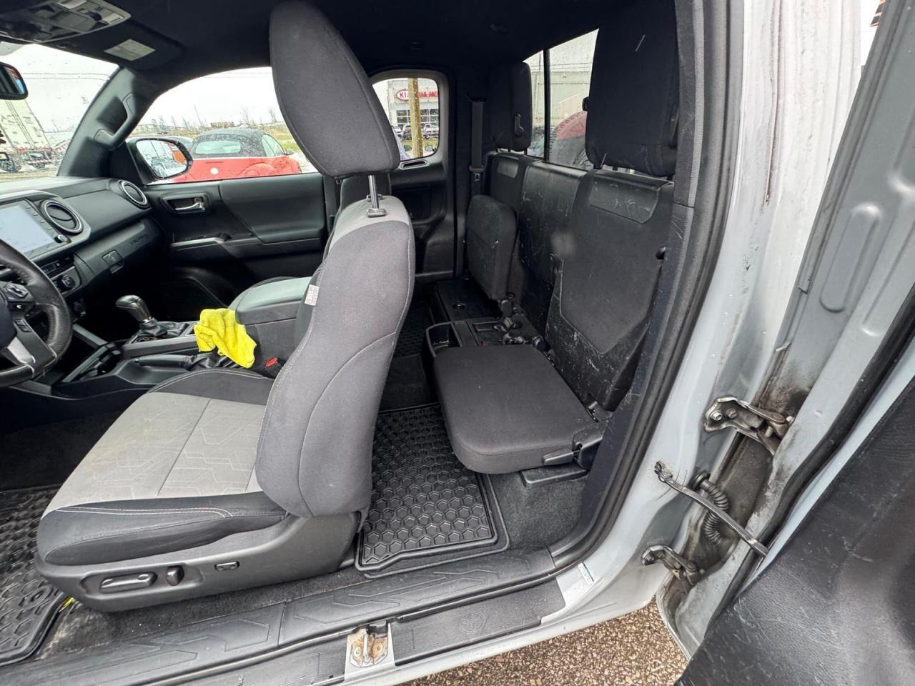 2020 Toyota Tacoma TRD 4X4 OFF ROAD, ONLY 128KM, NO ACCIDENT, 1 OWNER - Photo #14