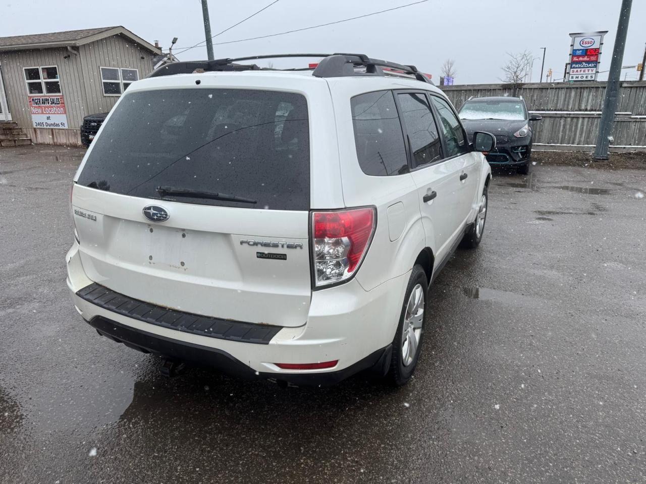 2010 Subaru Forester AS IS, X SPORT, AWD, 4 CYLINDER, DRIVES GREAT - Photo #5