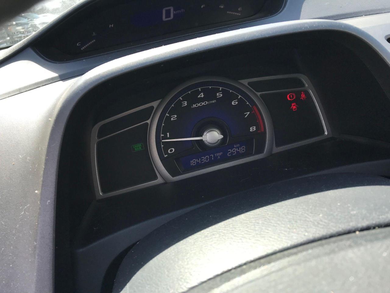 2011 Honda Civic SE - Photo #9