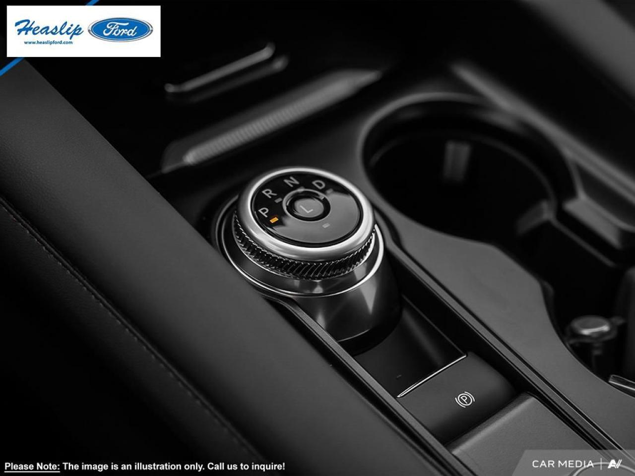 2025 Ford Explorer ACTIVE Photo5