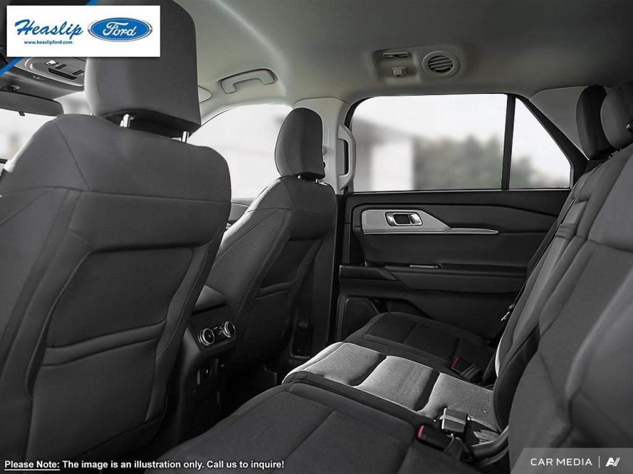 2025 Ford Explorer ACTIVE Photo5