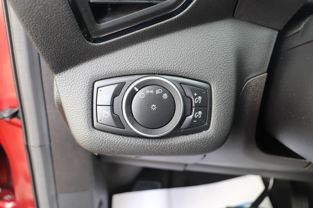 2016 Ford Escape TITANIUM 4WD 4dr Photo5