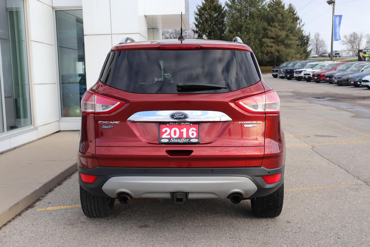 2016 Ford Escape TITANIUM 4WD 4dr Photo2