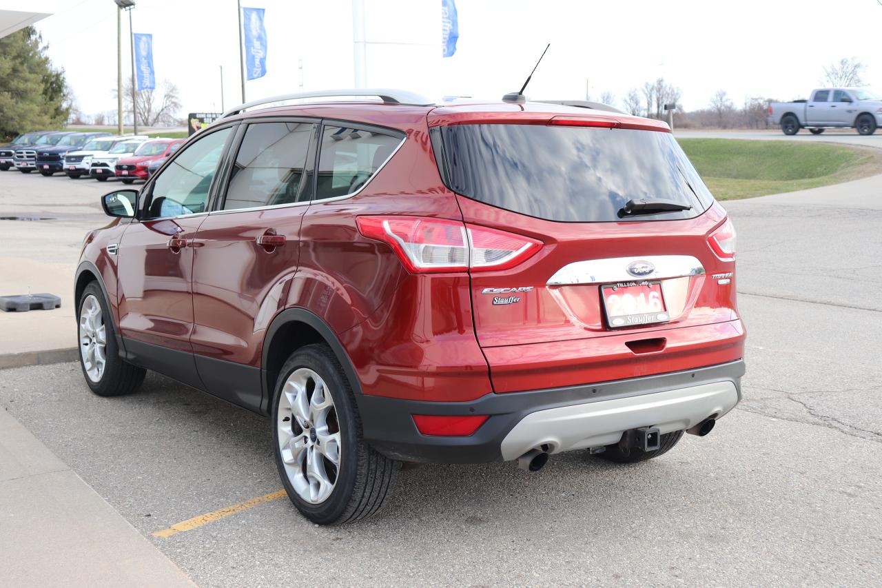 2016 Ford Escape TITANIUM 4WD 4dr Photo5