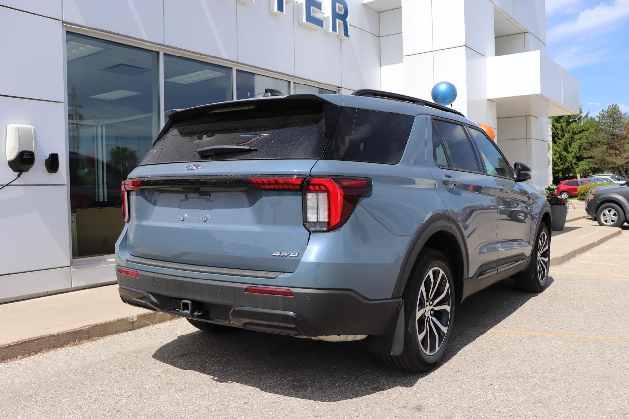 2025 Ford Explorer ST-LINE 4WD Photo1