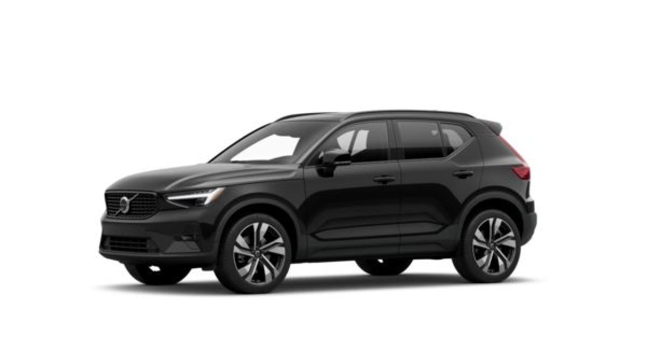 New 2025 Volvo XC40 B5 AWD Plus Dark Theme for sale in North Vancouver, BC