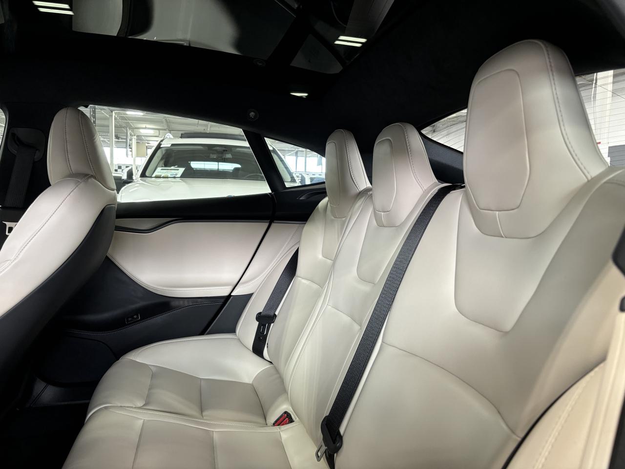 2020 Tesla Model S Long Range Plus|AWD|NAV|WOOD|AUTOPILOT|AIRSUSP|+++ - Photo #9