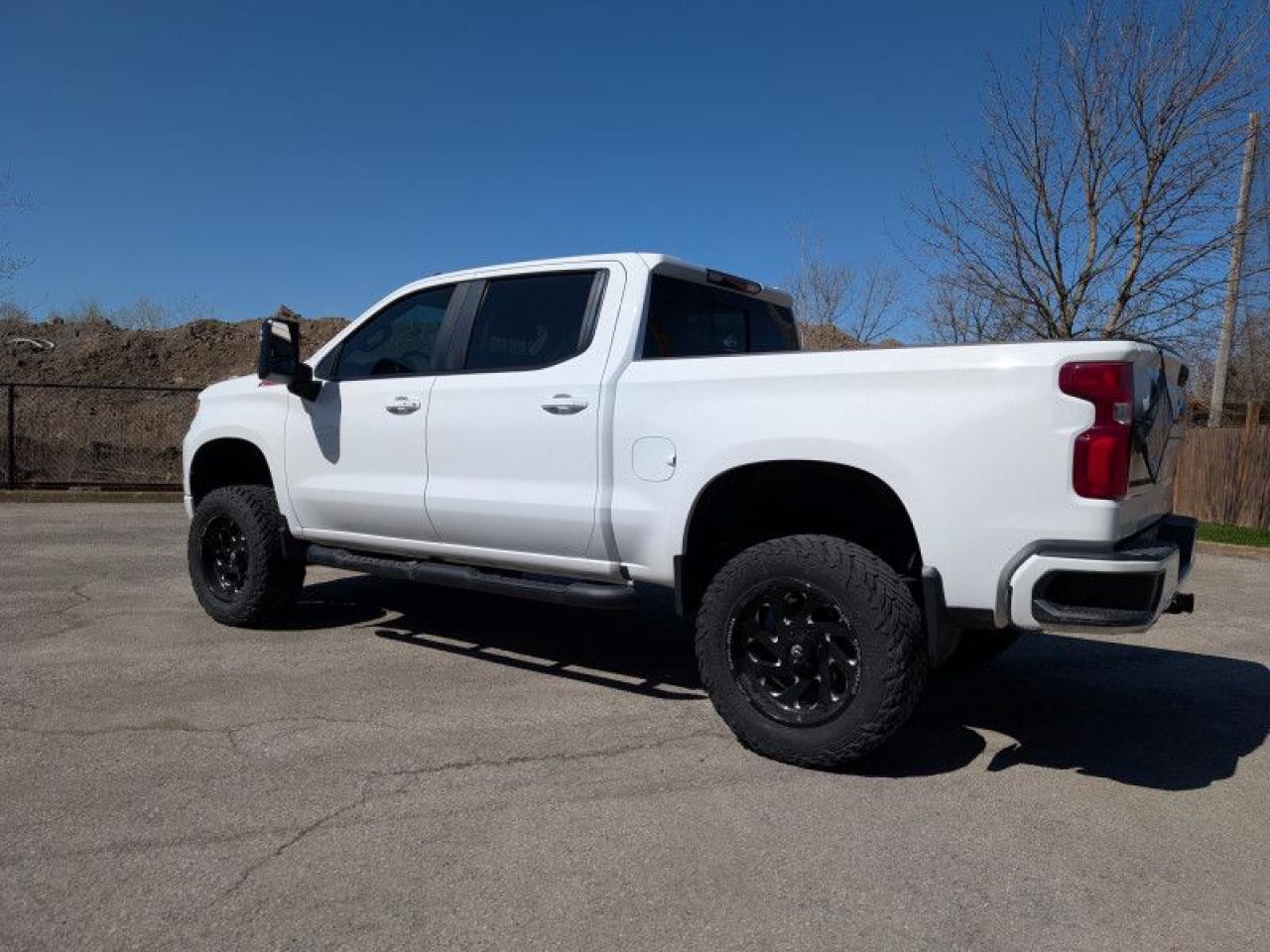 2022 Chevrolet Silverado 1500 RST  **4-IN LIFT - PREM. WHEELS** Photo2
