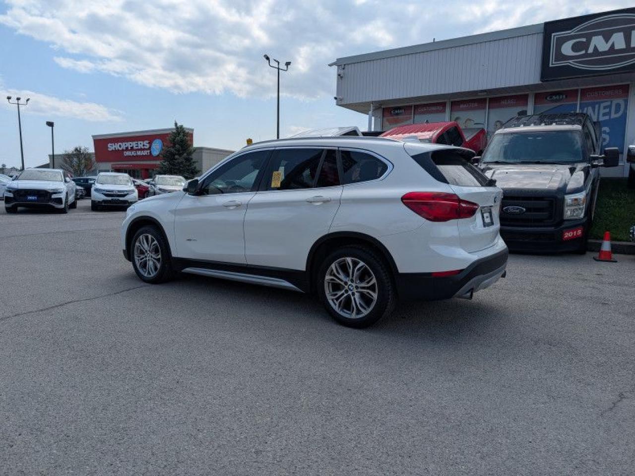 2017 BMW X1 xDrive28i  **PREMIUM PACKAGE ENHANCED** Photo2