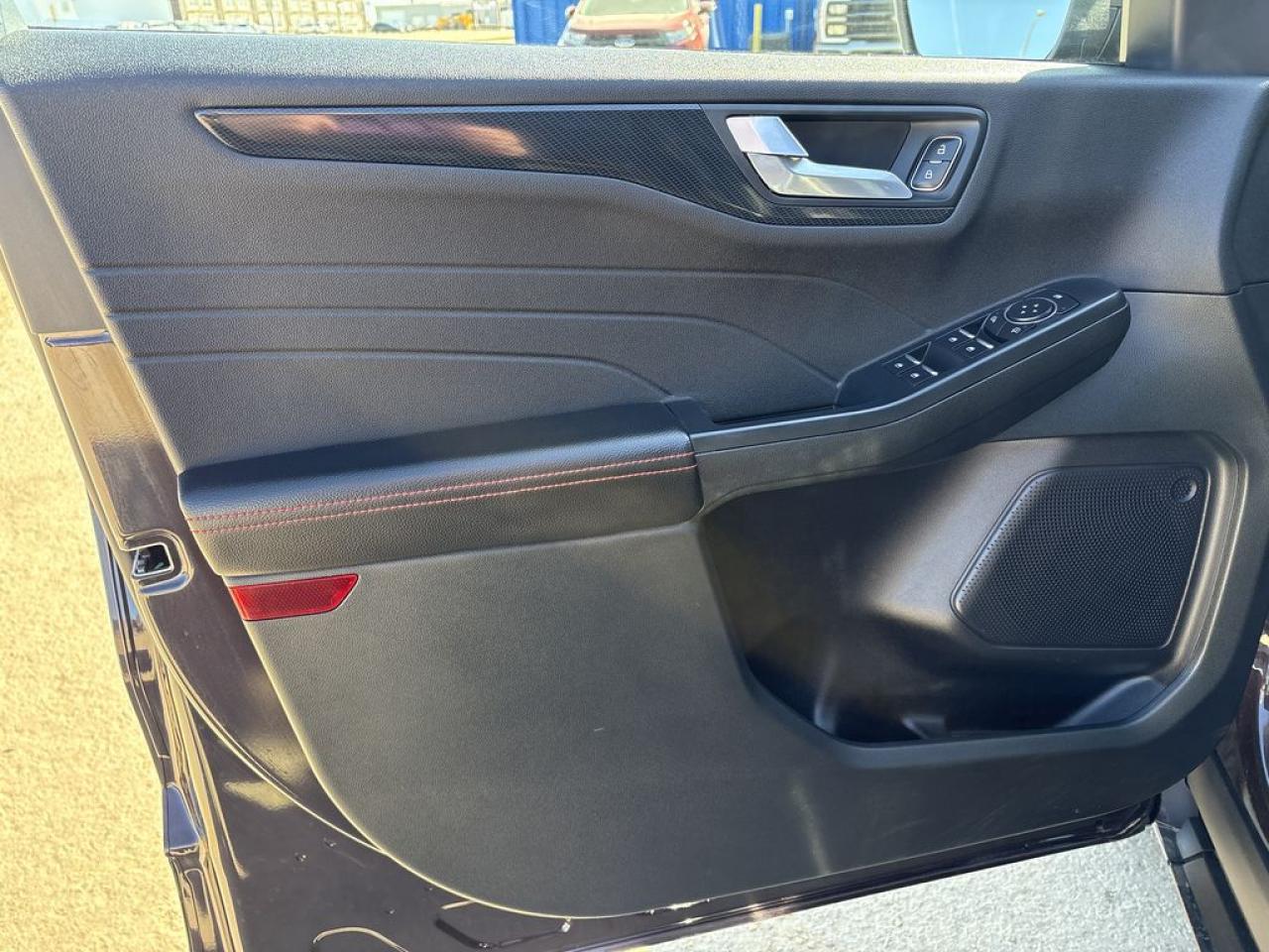 2023 Ford Escape ST-Line Photo3