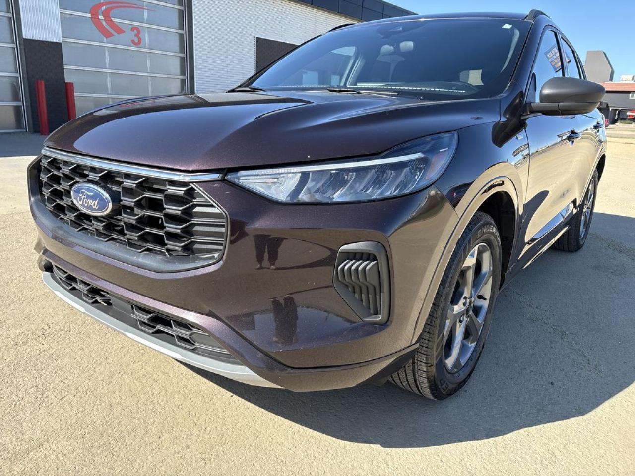 2023 Ford Escape ST-Line Photo1