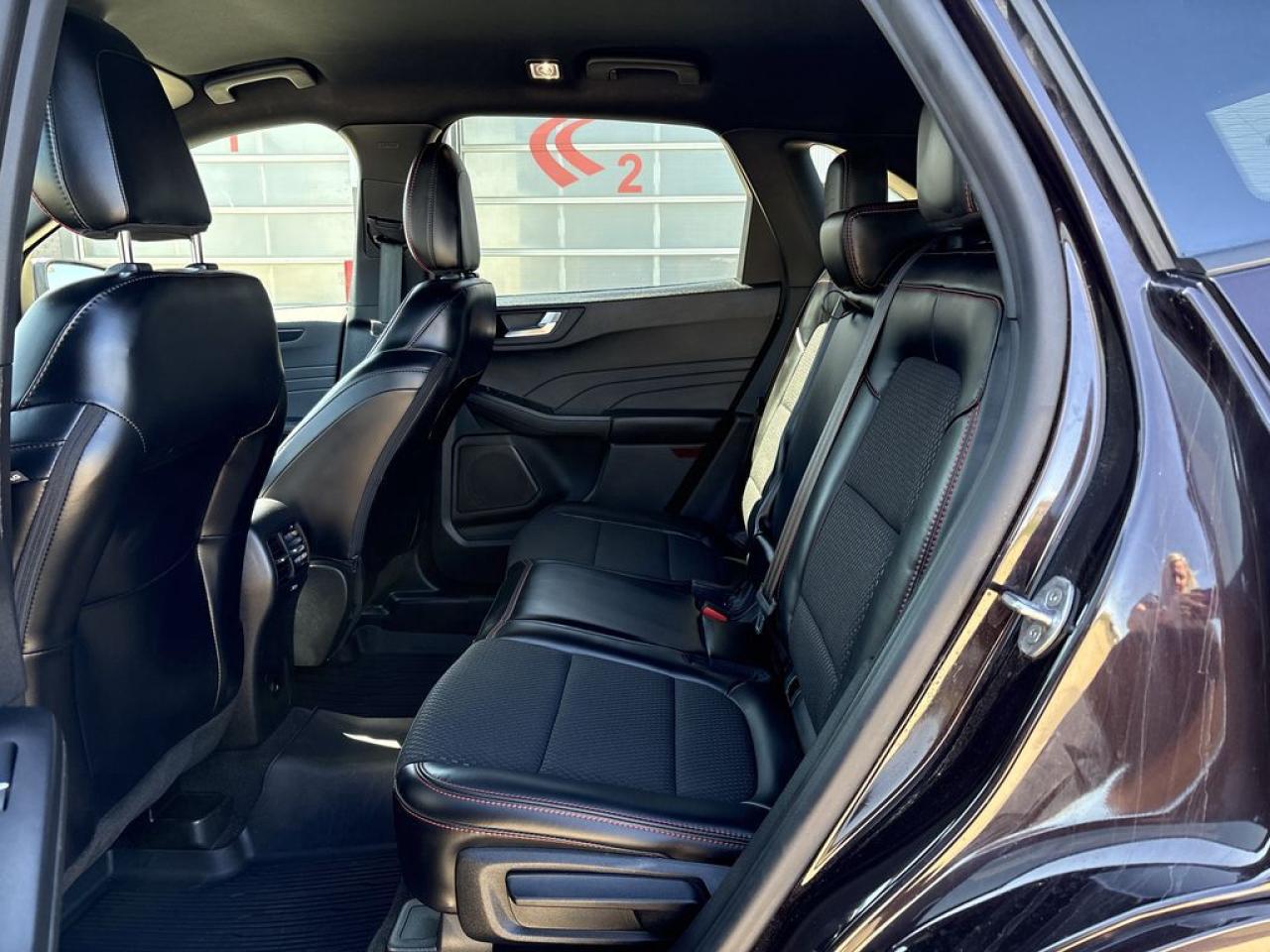 2023 Ford Escape ST-Line Photo5