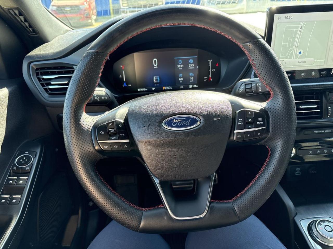 2023 Ford Escape ST-Line Photo5