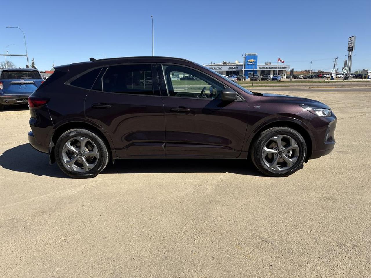 2023 Ford Escape ST-Line Photo5