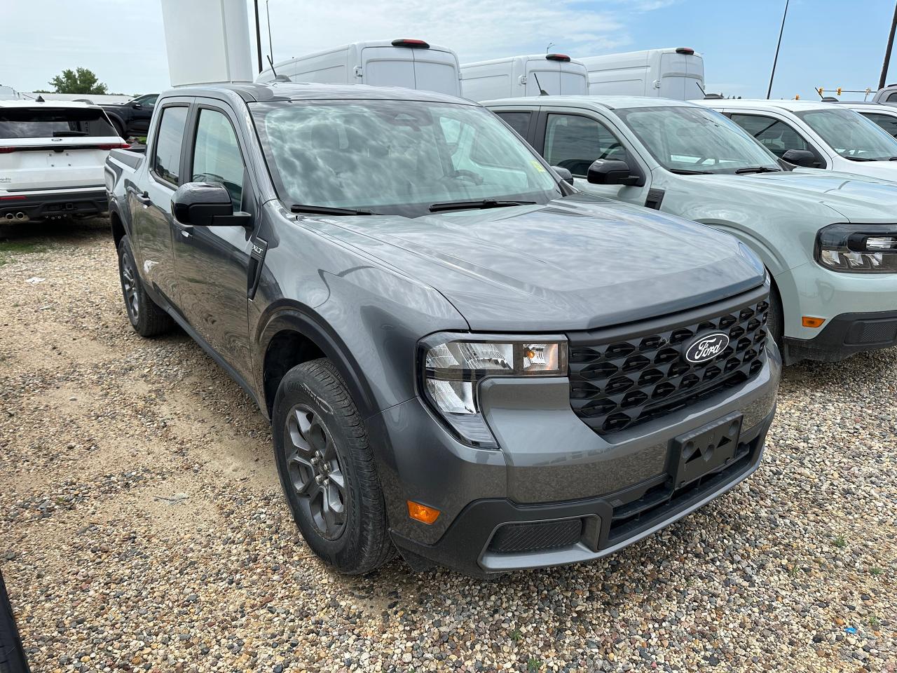 2025 Ford Maverick XLT AWD SuperCrew 302A Photo2