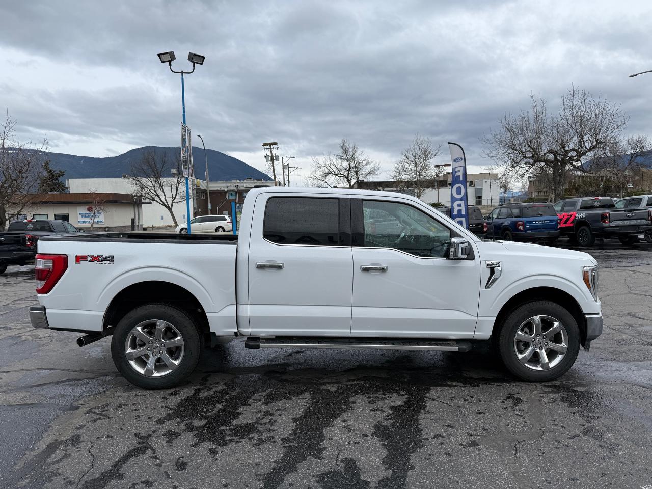 2023 Ford F-150 Lariat Photo5