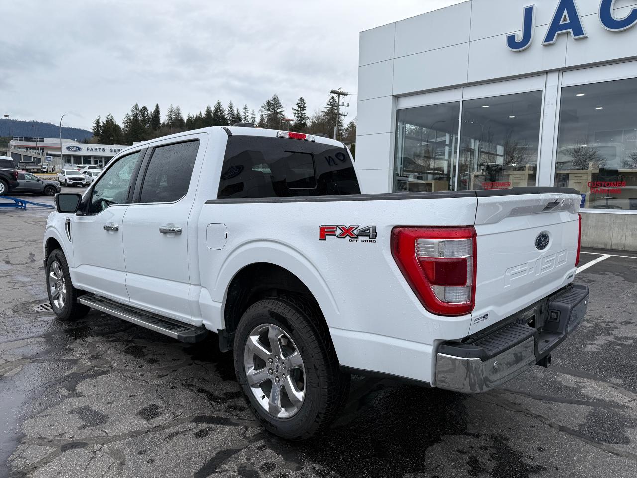 2023 Ford F-150 Lariat Photo2