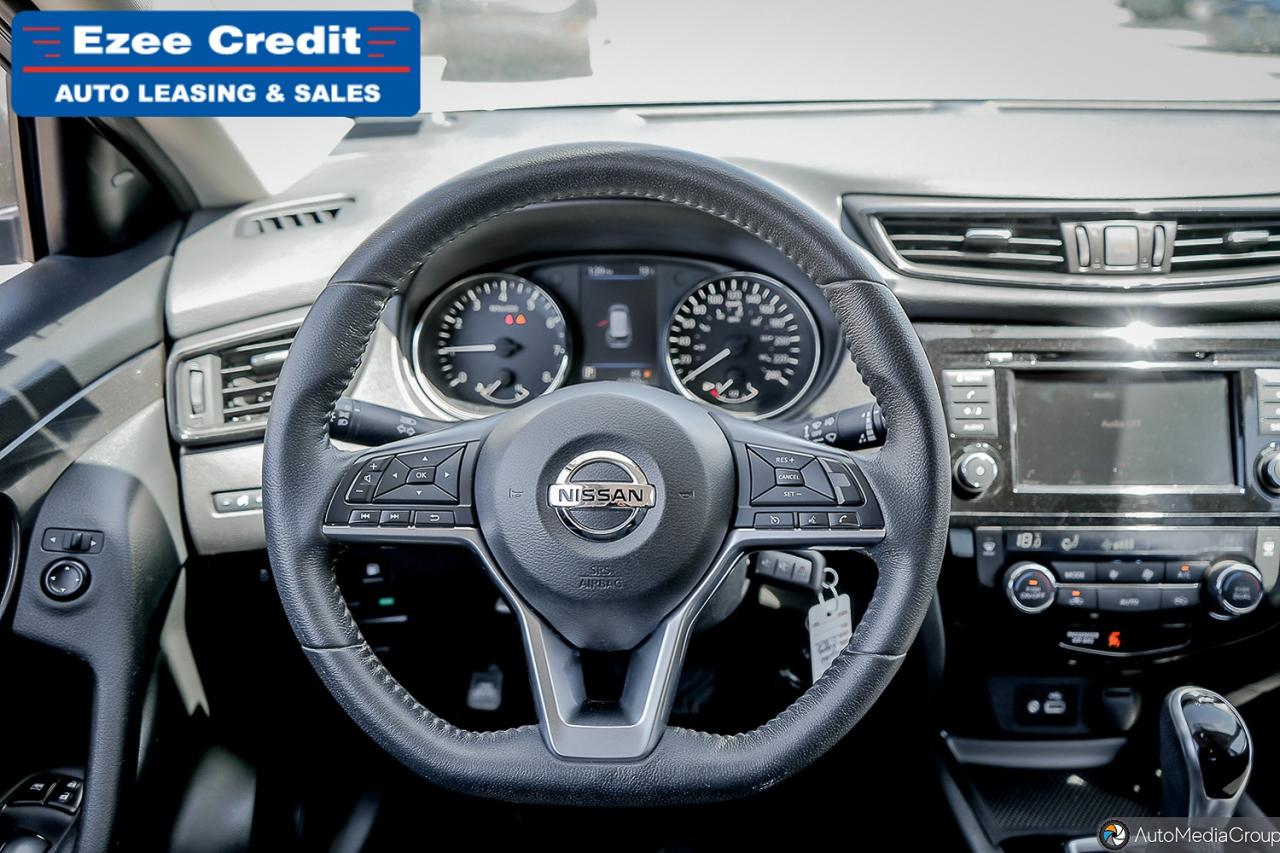 2020 Nissan Rogue SV Photo43